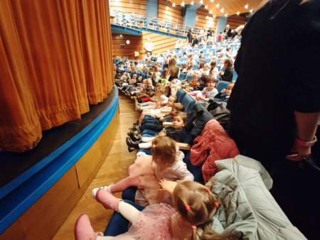 Průzkumníci v lese